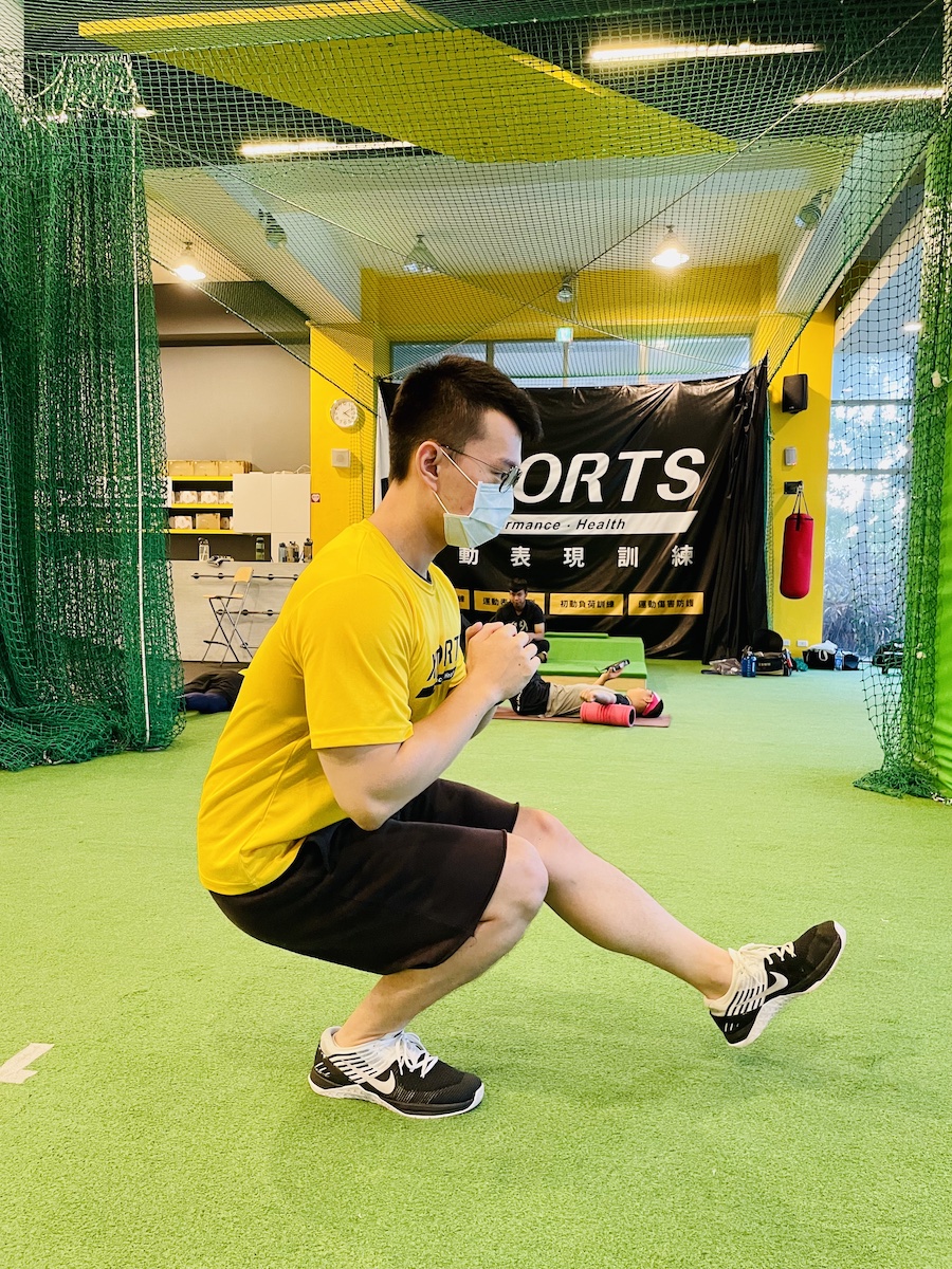 台灣百岳-下肢鍛鍊-手槍蹲