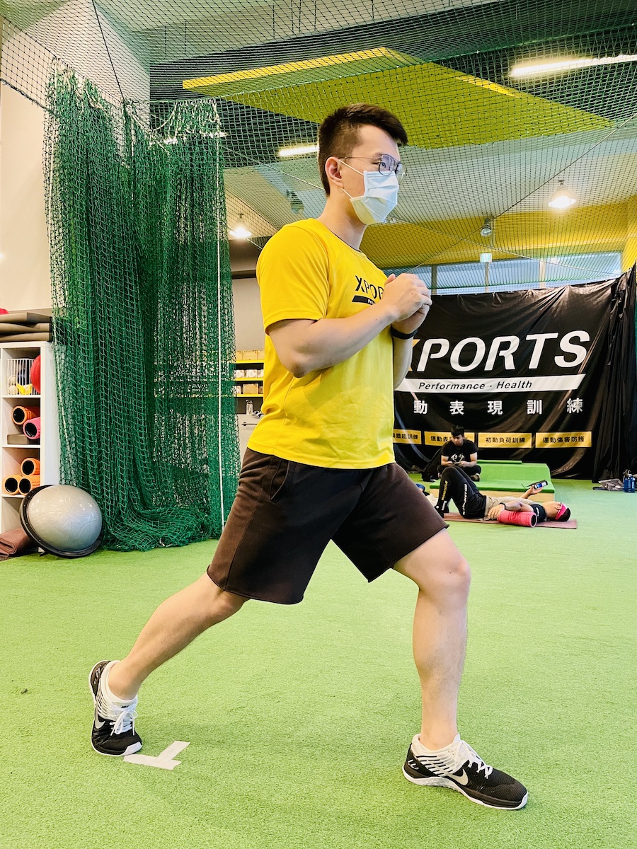 台灣百岳-下肢鍛鍊-單腳蹲