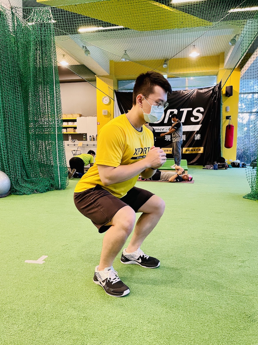 台灣百岳-下肢鍛鍊-蹲舉