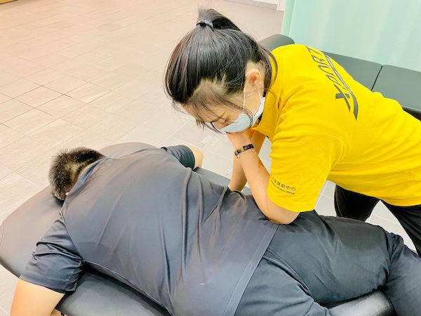 鐵腿鐵屁股-雙人按摩