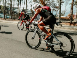 鐵人三項自行車