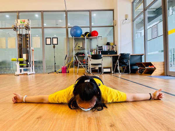 終結圓肩駝背烏龜脖-1-1