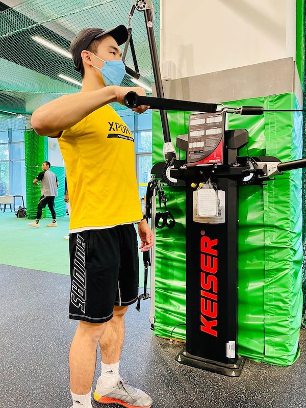 投球-肩膀受傷-稻草人肩外旋-01