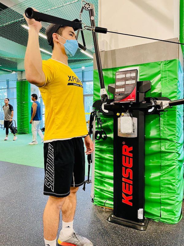 投球-肩膀受傷-稻草人肩外旋-02