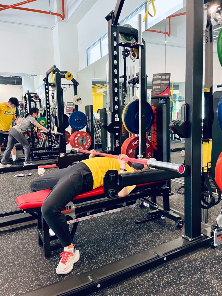 上半身瞬間爆發力-槓鈴臥推-4-1