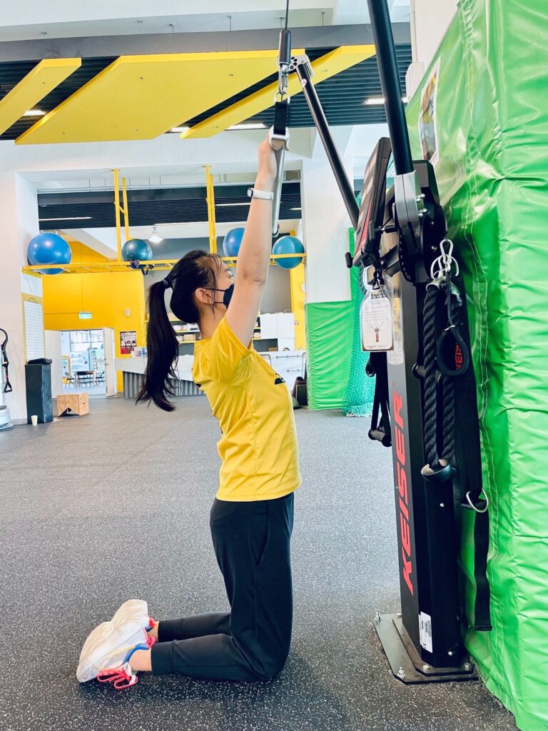 上半身瞬間爆發力-滑輪下拉-6-1