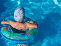 游泳輔具-增加訓練效益