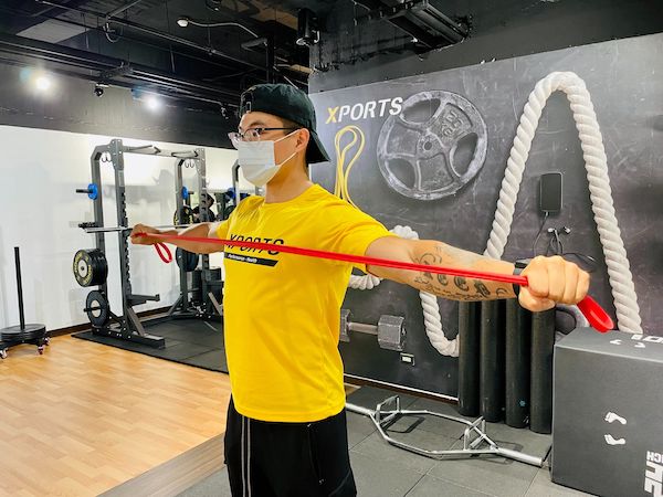 彈力帶訓練-背肌功能-後三角肩外旋訓練-2