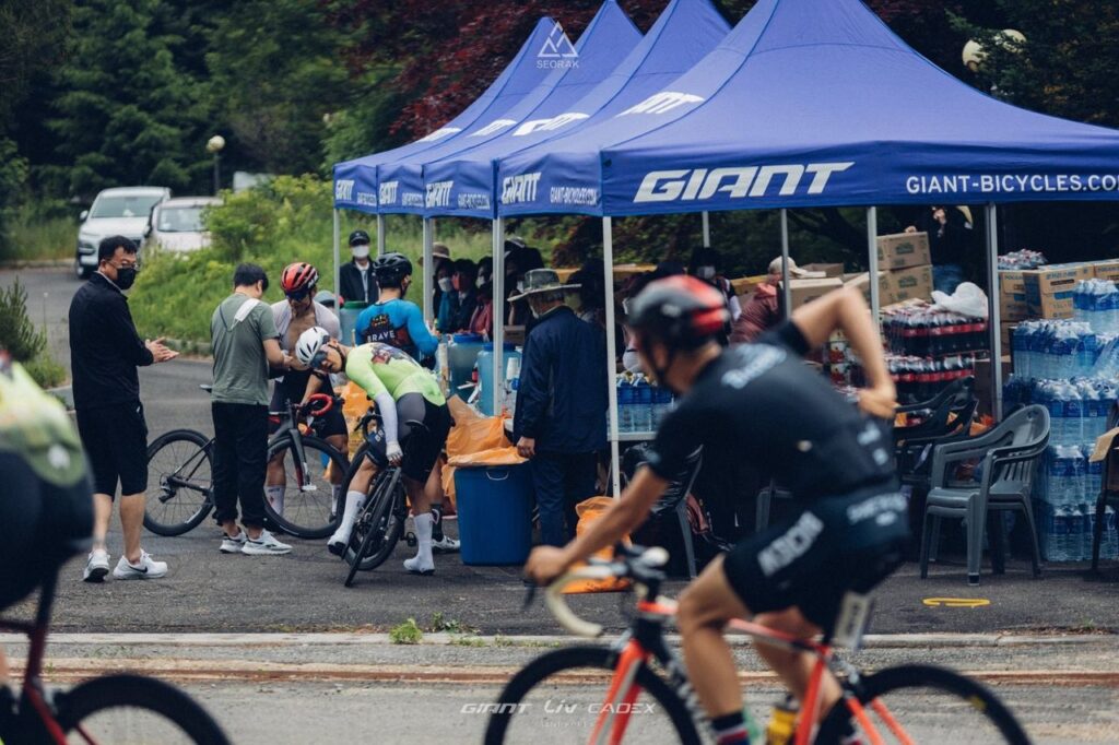 雪嶽山自行車挑戰絕對是韓國最夯的自行車活動，更隸屬<Gran Fondo World Tour>全球長途騎旅挑戰系列之一站，若想體驗GFWT系列的高品質挑戰活動，韓國雪嶽山將是最赤手可熱的選擇。