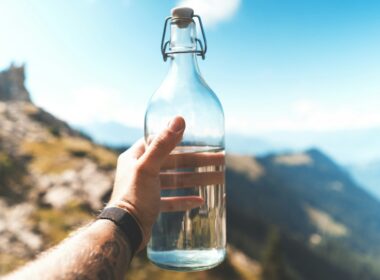 【計算機】估算你一天要喝多少水？